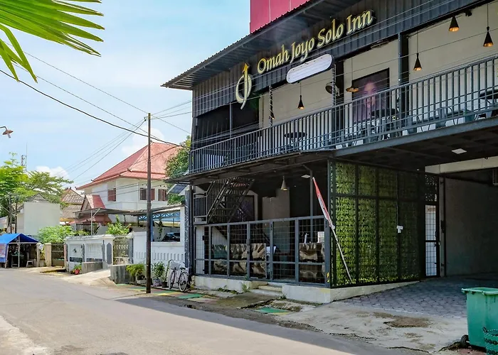 RedDoorz at Omah Joyo Solo Inn